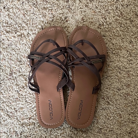 Volcom Sandals - Picture 2 of 3